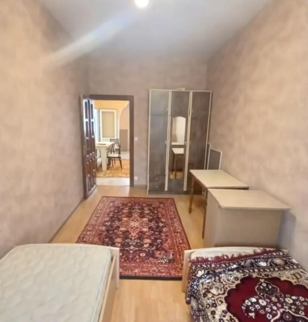 20 yanvar metrosuna yaxin 2 otaq bina evi ewyali kiraye verilir Aileye — Daşınmaz əmlak, Bakı (4)