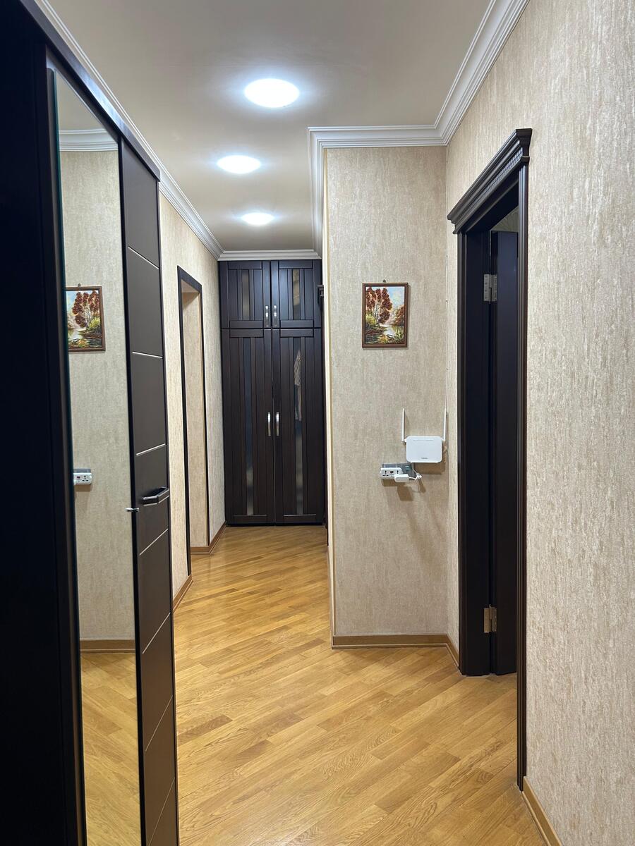 Satılır 4 otaqlı köhnə tikili 100 m² — Mənzil, Bakı (12)