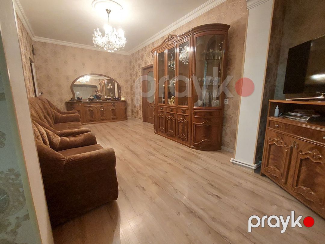 Satılır 6 otaqlı köhnə tikili 120 m² — Mənzil, Bakı (2)