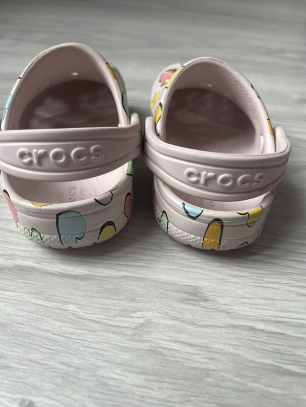 Cəmi 2 ay geyinib, orijinaldır.Məhsul: Crocs Classic Clog – ürək — Uşaq ayakkabısı, Masazır (3)