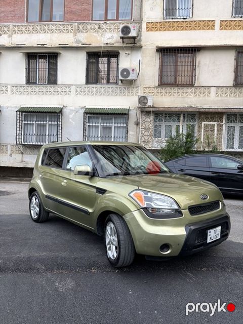 Kia Soul: 2 l 2011 il Hetçbek — Bakı
