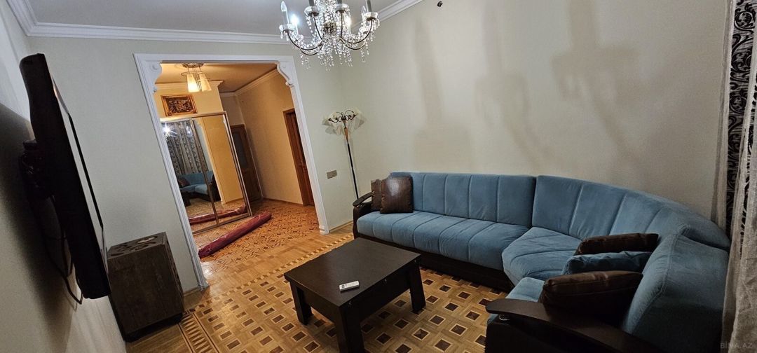 İcarəyə verilir 5 otaqlı köhnə tikili 130 m² — Mənzil, Bakı (8)