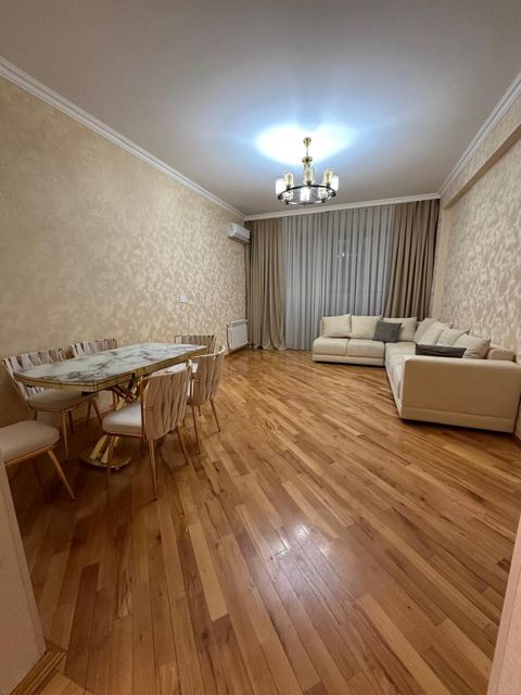 Satılır 2 otaqlı yeni tikili 83 m² — Bakı