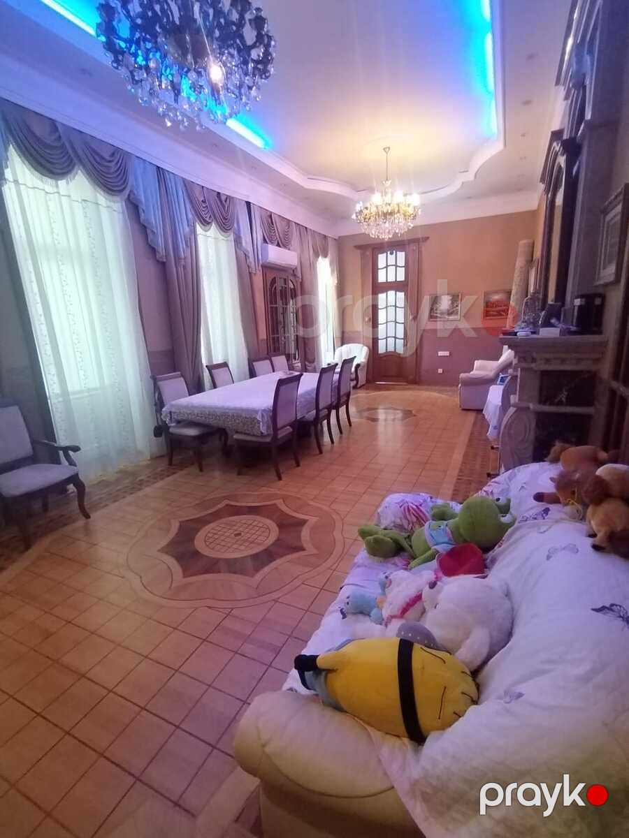 Satılır 5 otaqlı köhnə tikili 200 m² — Mənzil, Bakı (2)