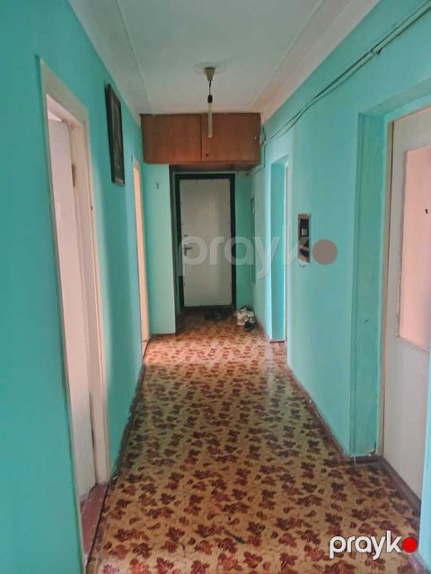 Satılır 5 otaqlı köhnə tikili 110 m²