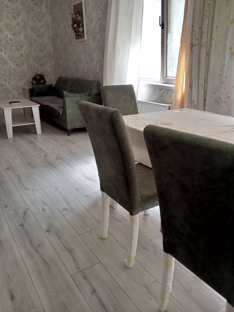 İcarəyə verilir 3 otaqlı köhnə tikili 80 m² — Bakı