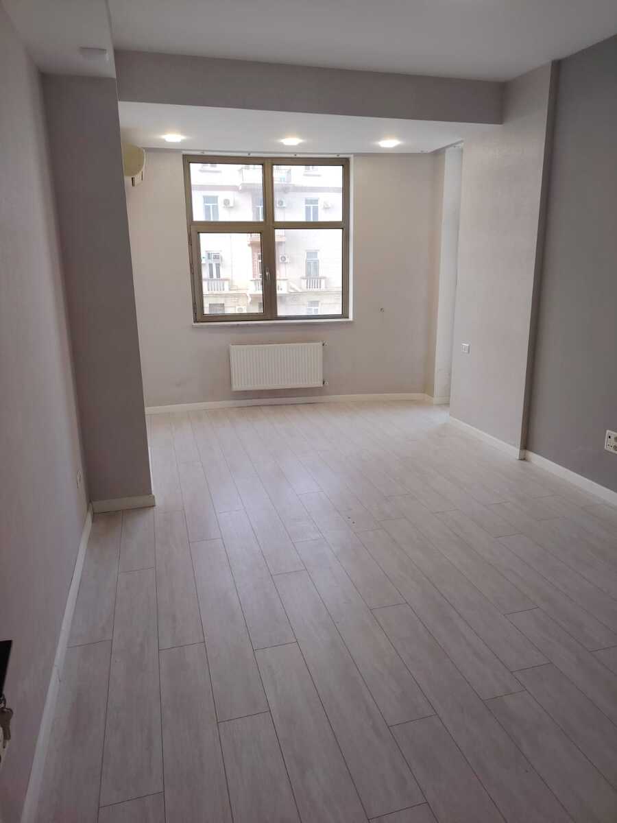 İcarəyə verilir 4 otaqlı ofis 214 m² — Ofis, Bakı (2)