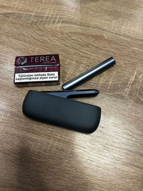 Iqos cihazı və Terea çubuqları üçün dəst - Rəng: tünd boz/qartımış — Saray