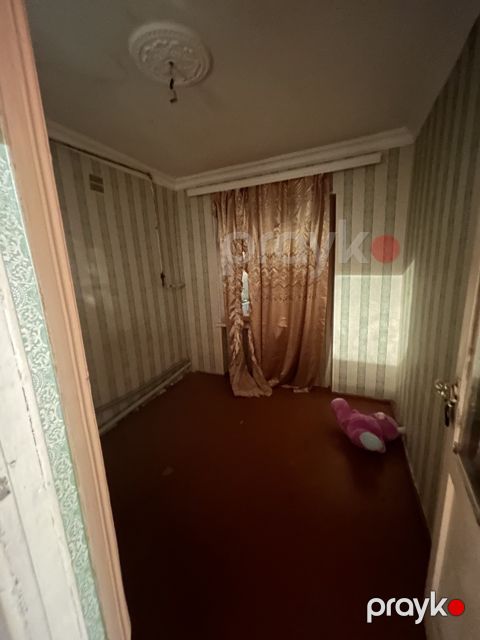 İcarəyə verilir 2 otaqlı köhnə tikili 43 m²