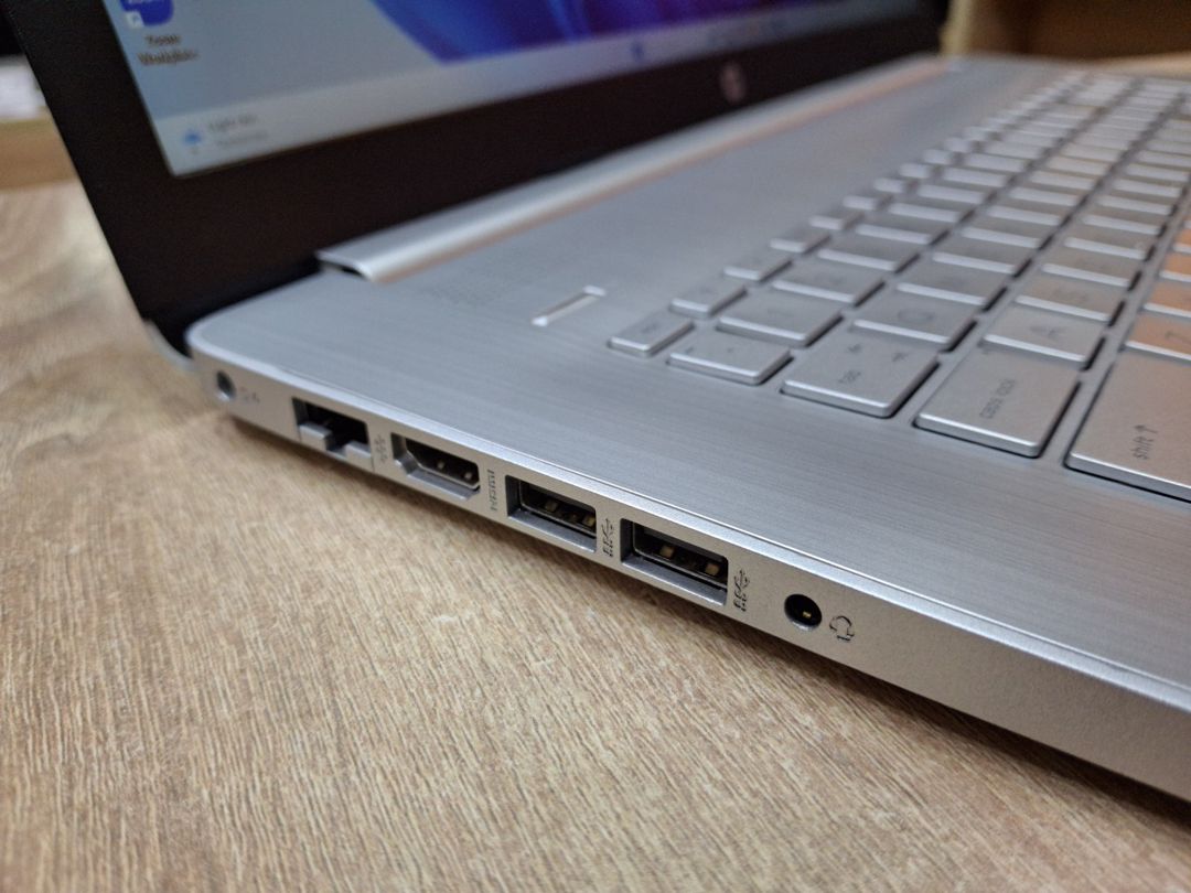 Noutbuk HP I7 1065G7 16GB RAM 17.3 Ekran — Elektronika, Bakı (4)