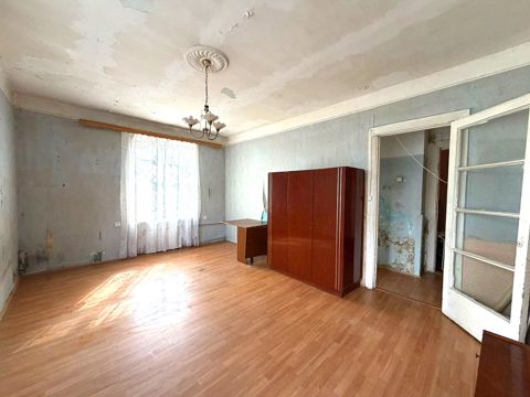 Satılır 1 otaqlı köhnə tikili 40 m² — Bakı
