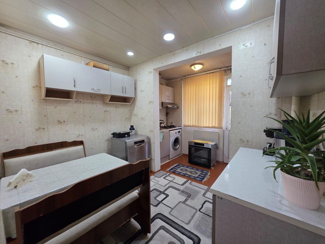 Satılır 2 otaqlı köhnə tikili 65 m² — Mənzil, Bakı (10)