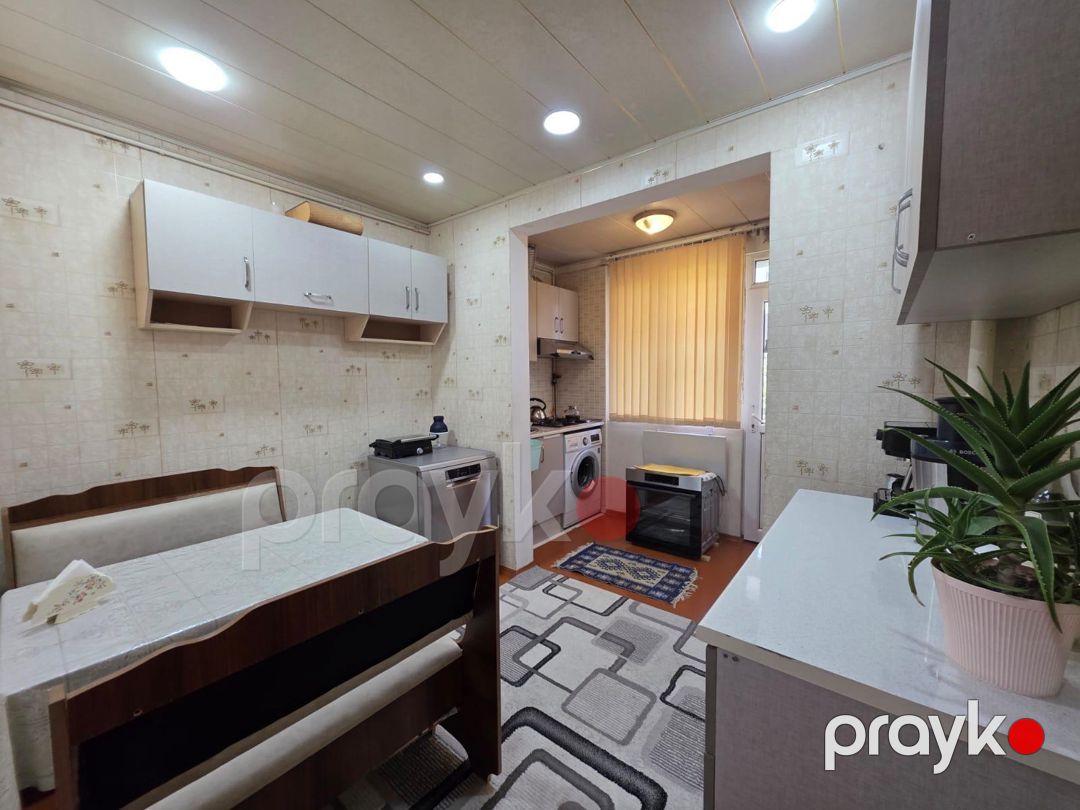 Satılır 2 otaqlı köhnə tikili 65 m² — Mənzil, Bakı (10)