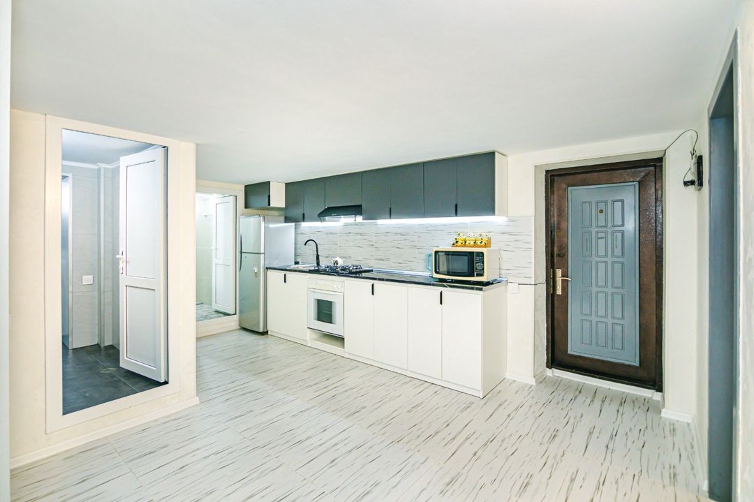 İcarəyə verilir 3 otaqlı köhnə tikili 98 m² — Mənzil, Bakı (5)