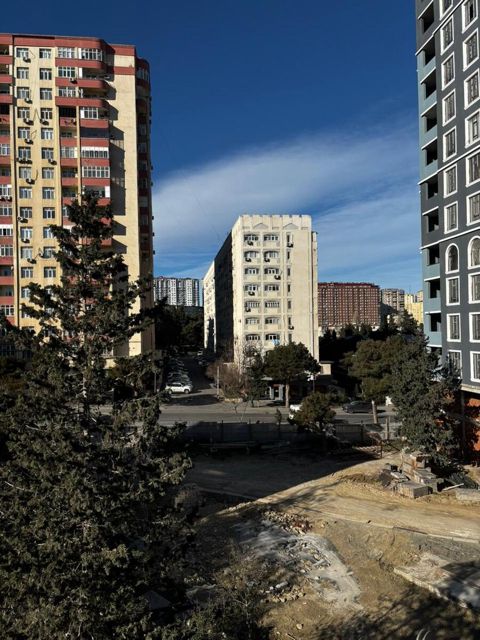 3-otaqlı mənzil, 20 Yanvar küç., 55 m² — Bakı