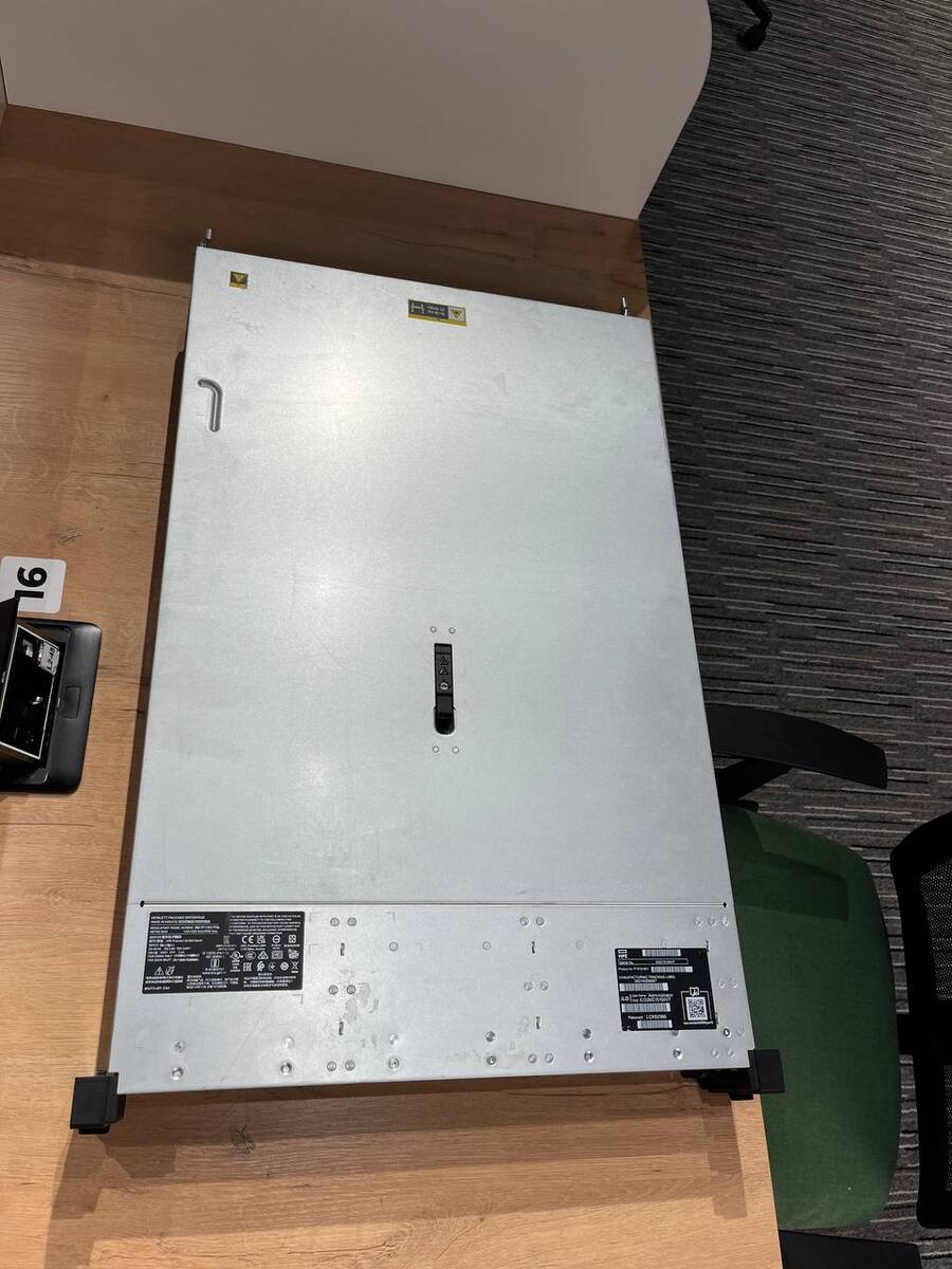 HP Proliant DL380 Gen10 — Şəbəkə və server avadanlığı, Bakı (2)