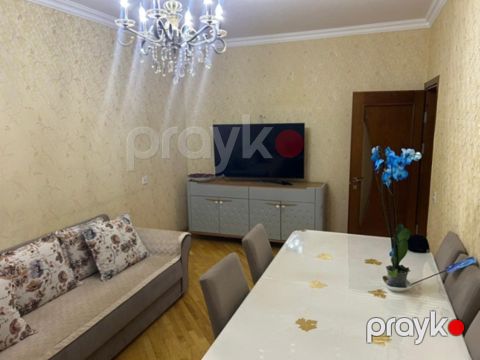 Satılır 4 otaqlı köhnə tikili 110 m²