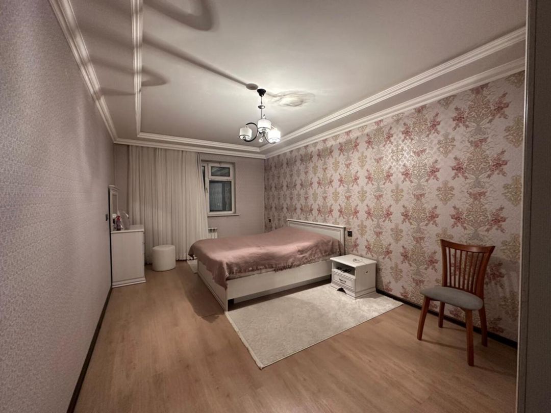 Satılır 2 otaqlı köhnə tikili 78 m² — Mənzil, Bakı (3)