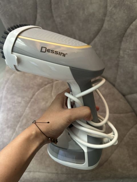 Dessini buxarlı paltar ütüsü (əl tipli steamer) Xüsusiyyətlər — Mingəçevir
