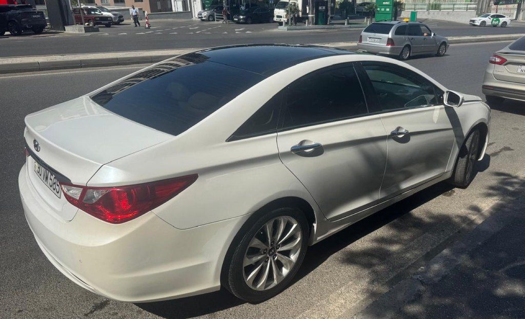 Hyundai Sonata, 2.4 L, 2010 il, 260 000 km — Avtomobillər, Bakı (7)
