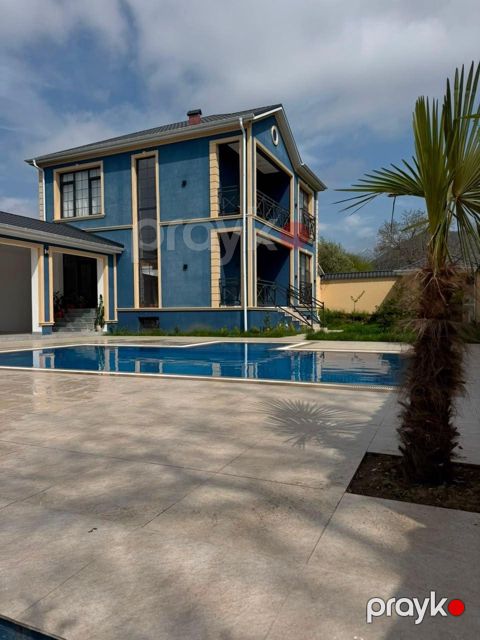 İcarəyə verilir 5 otaqlı həyət evi/bağ evi 270 m²