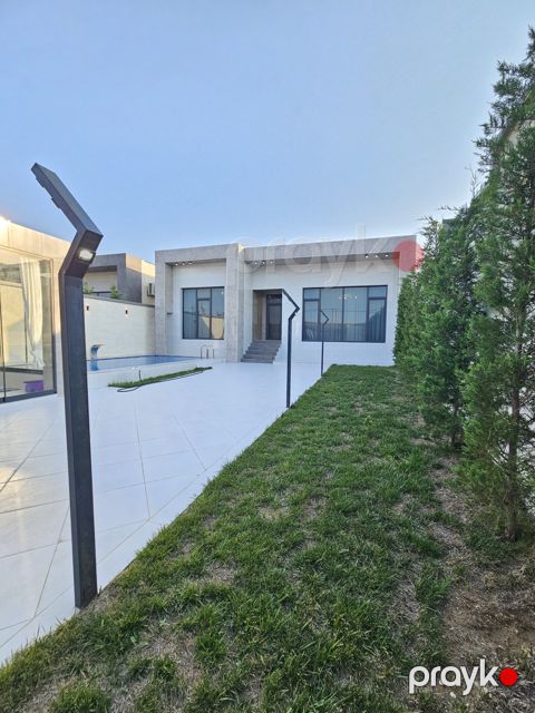 Satılır 5 otaqlı həyət evi/bağ evi 180 m²