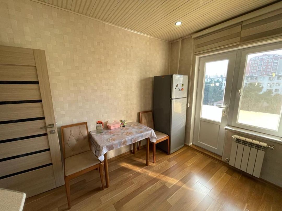 Satılır 2 otaqlı köhnə tikili 58 m² — Mənzil, Bakı (3)