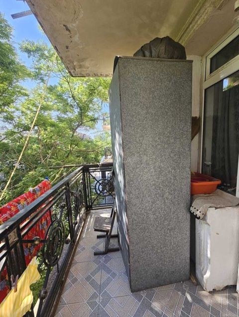 Satılır 3 otaqlı köhnə tikili 74 m² — Bakı