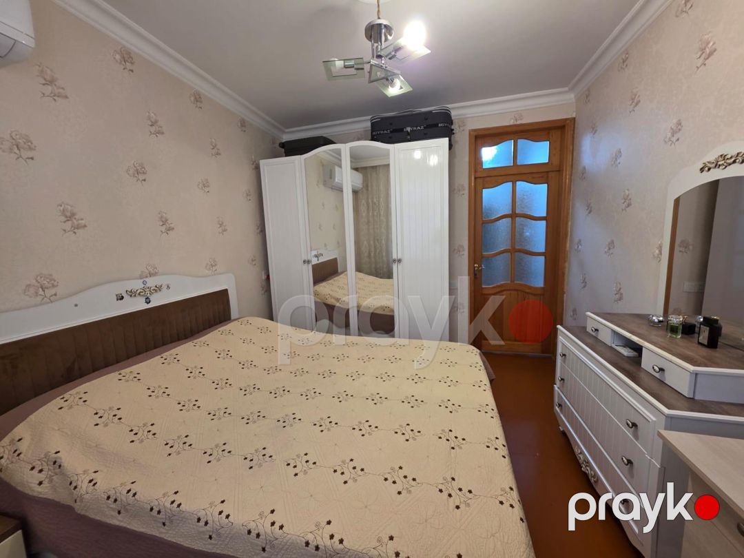 Satılır 2 otaqlı köhnə tikili 65 m² — Mənzil, Bakı (2)