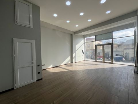 İcarəyə verilir obyekt 53 m² — Bakı