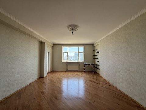 Satılır 3 otaqlı yeni tikili 110 m² — Bakı
