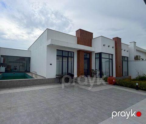 Satılır 4 otaqlı həyət evi/bağ evi 160 m²