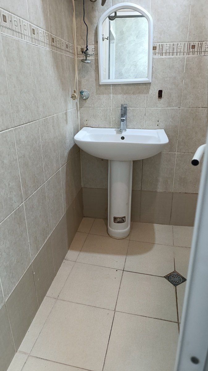 İcarəyə verilir 2 otaqlı köhnə tikili 70 m² — Mənzil, Bakı (11)