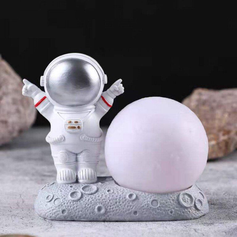 Kosmonavt lampa — İşıqlandırma, Bakı (2)