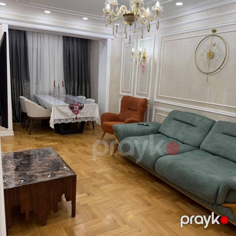 Satılır 3 otaqlı köhnə tikili 110 m²