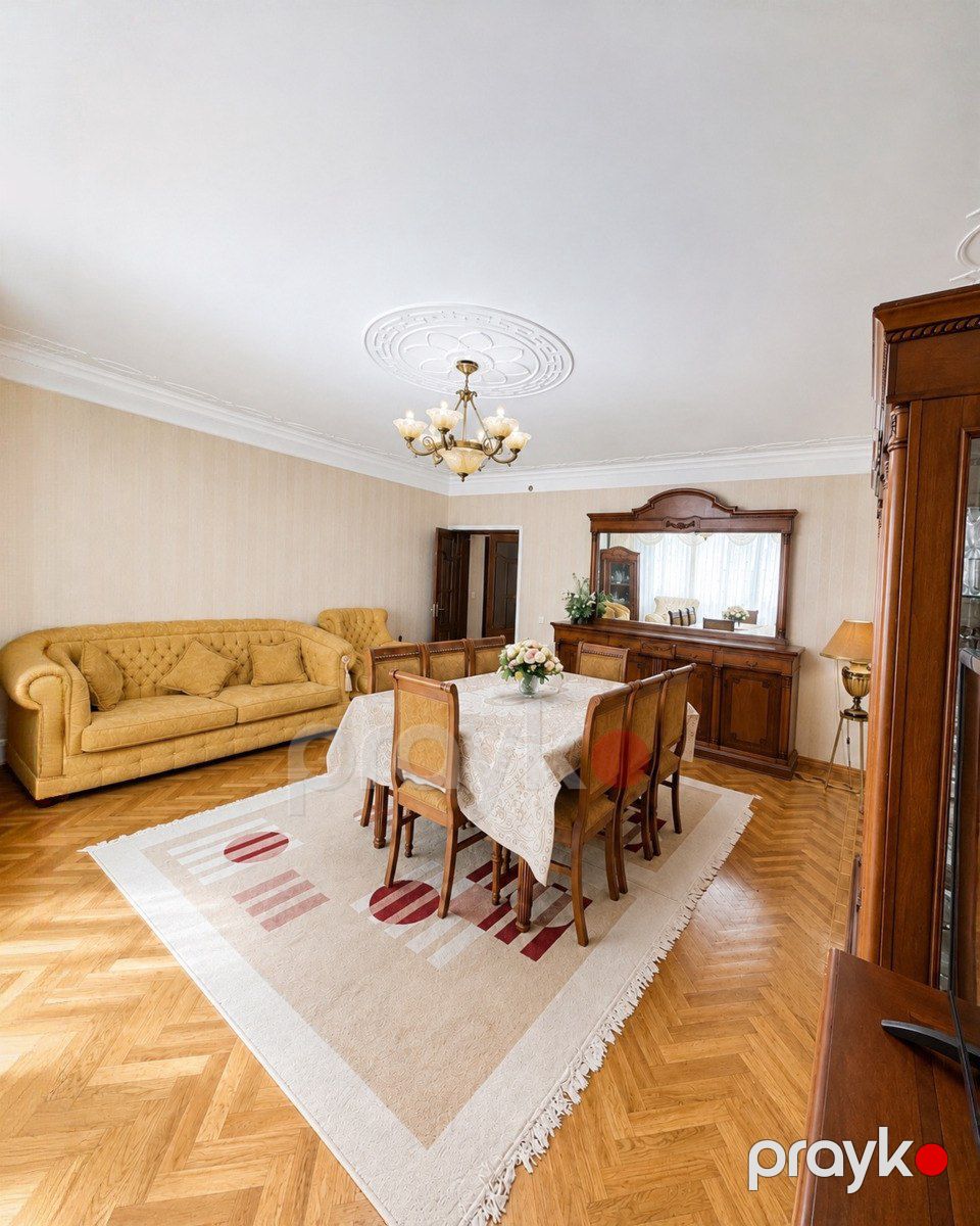 Satılır 3 otaqlı köhnə tikili 135 m² — Mənzil, Bakı (2)