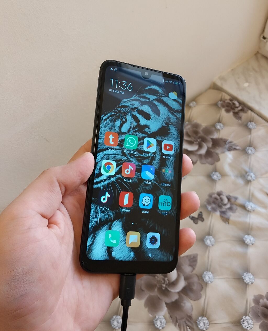 Samsung Galaxy A3 2016, 32 GB, rəng - Qara, Sensor — Samsung, Bakı (2)