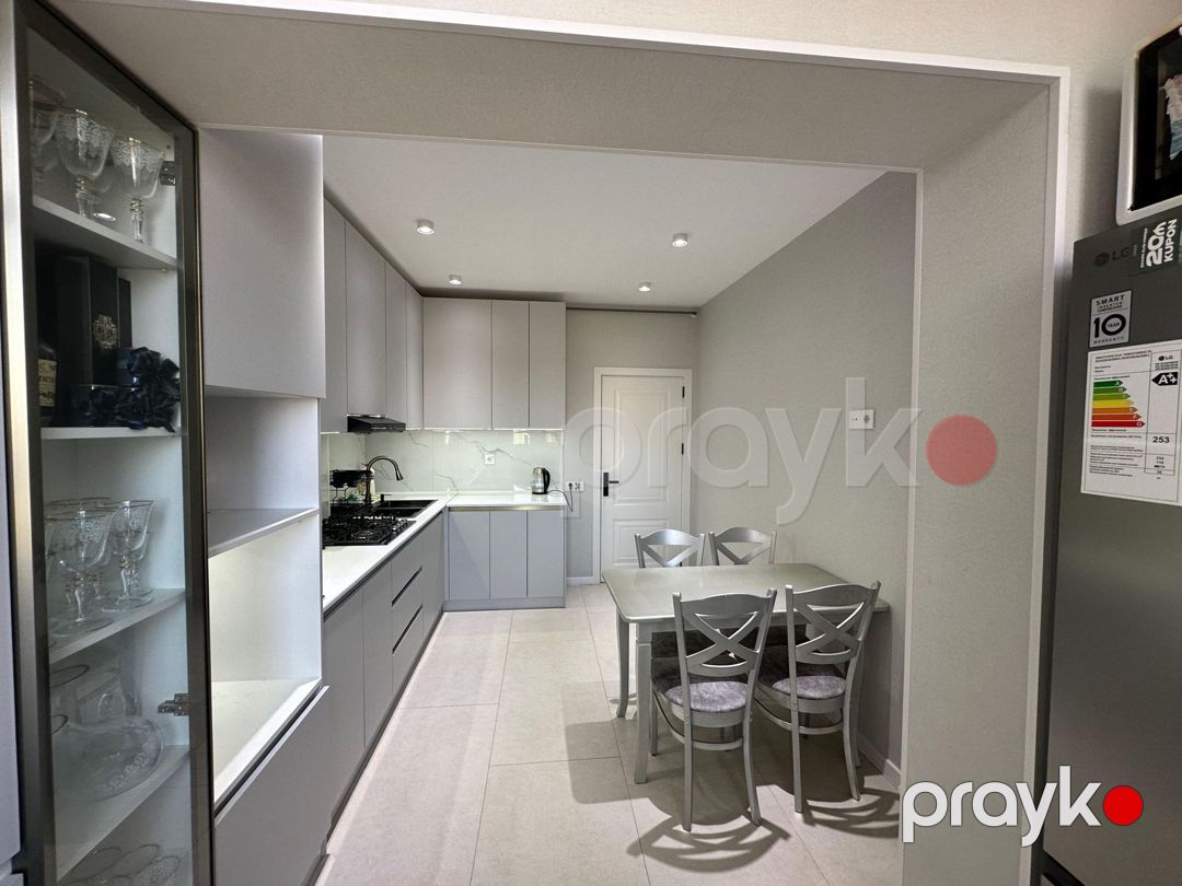 Satılır 2 otaqlı köhnə tikili 75 m² — Mənzil, Bakı (6)