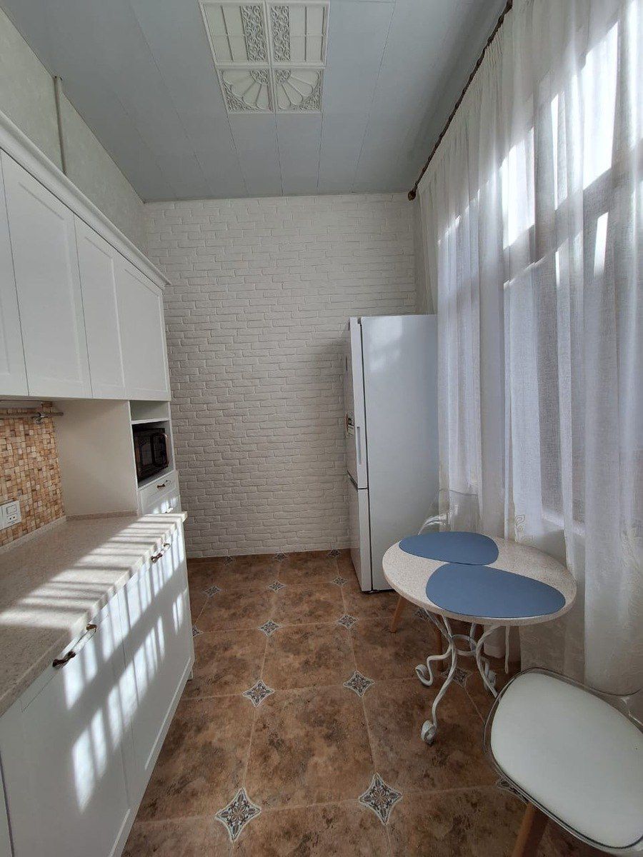 İcarəyə verilir 2 otaqlı köhnə tikili 75 m² — Mənzil, Bakı (10)