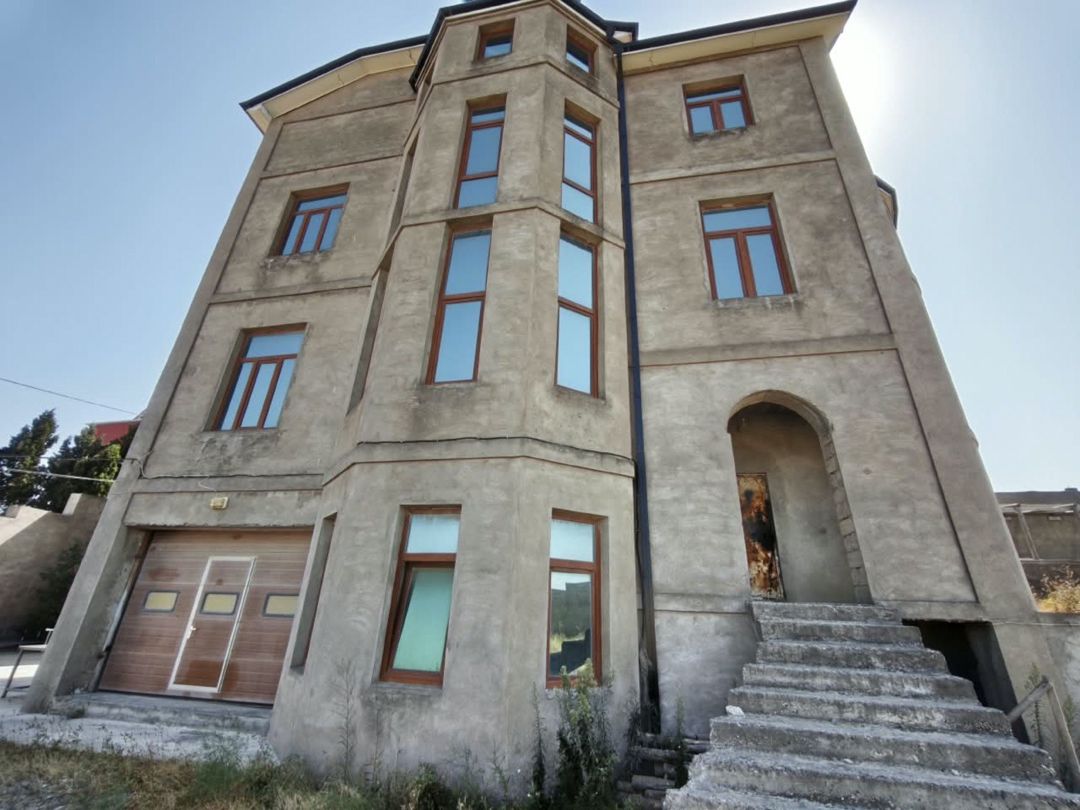Satılır 6 otaqlı həyət evi/bağ evi 400 m² — Ev, villa, Bakı (2)