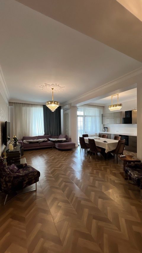 Satılır 2 otaqlı yeni tikili 86 m² — Bakı