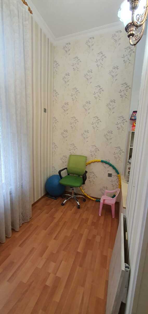 İcarəyə verilir 3 otaqlı köhnə tikili 125 m² — Mənzil, Bakı (9)