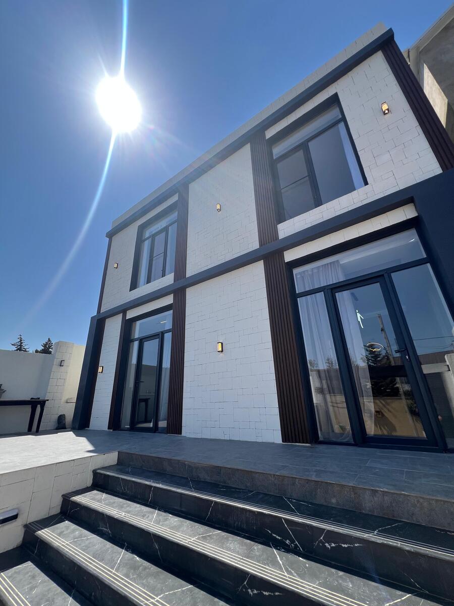 Satılır 5 otaqlı həyət evi/bağ evi 220 m² — Ev, villa, Bakı (2)
