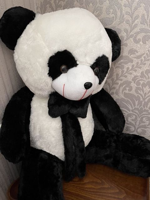 Böyük ölçülü yumşaq oyuncaq panda - Rəng: qara-ağ - Material: yumşaq — Xırdalan
