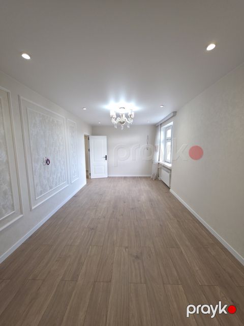 Satılır 3 otaqlı köhnə tikili 60 m²