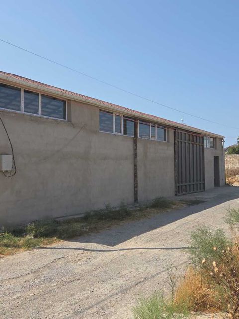 Satılır obyekt 2000 m² — Bakı
