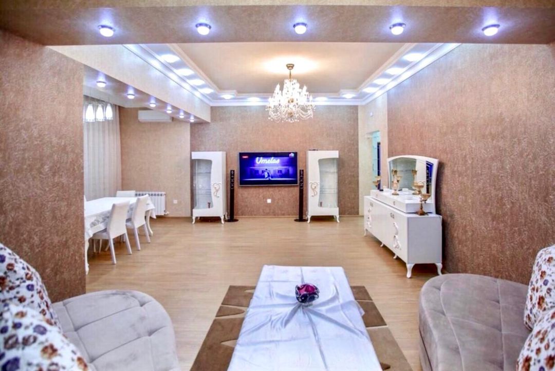 İcarəyə verilir 4 otaqlı yeni tikili 181 m² — Mənzil, Bakı (2)