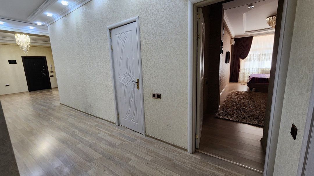 Satılır 4 otaqlı yeni tikili 150 m² — Mənzil, Bakı (6)