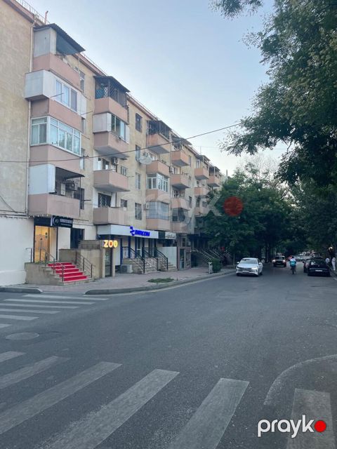 Satılır 3 otaqlı köhnə tikili 70 m² — Bakı