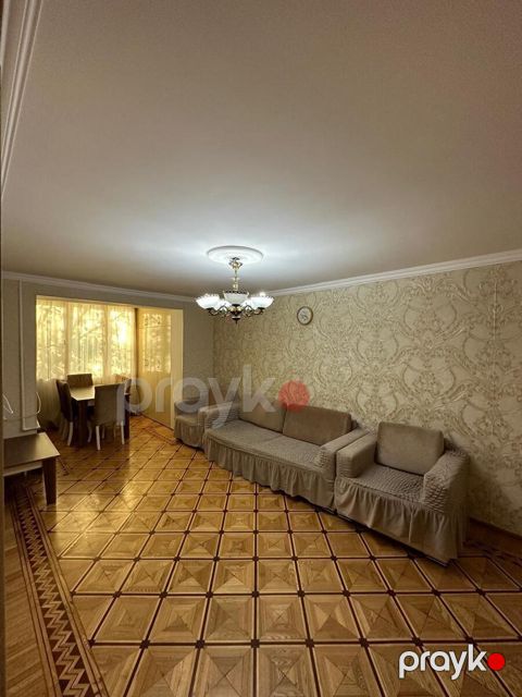 İcarəyə verilir 3 otaqlı köhnə tikili 75 m²